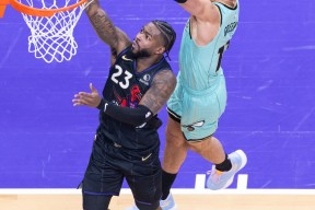 多伦多猛龙训练开放日，冲刺阶段刷新队史纪录引欢呼，NBA常规赛在即，球探报告显示潜力的简单介绍