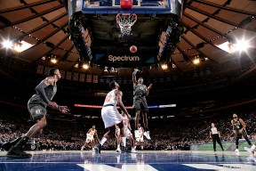 底特律活塞训练开放日；转会期豪取连胜引欢呼；荷甲在即；赛季目标并未改变(底特律活塞现在叫什么)